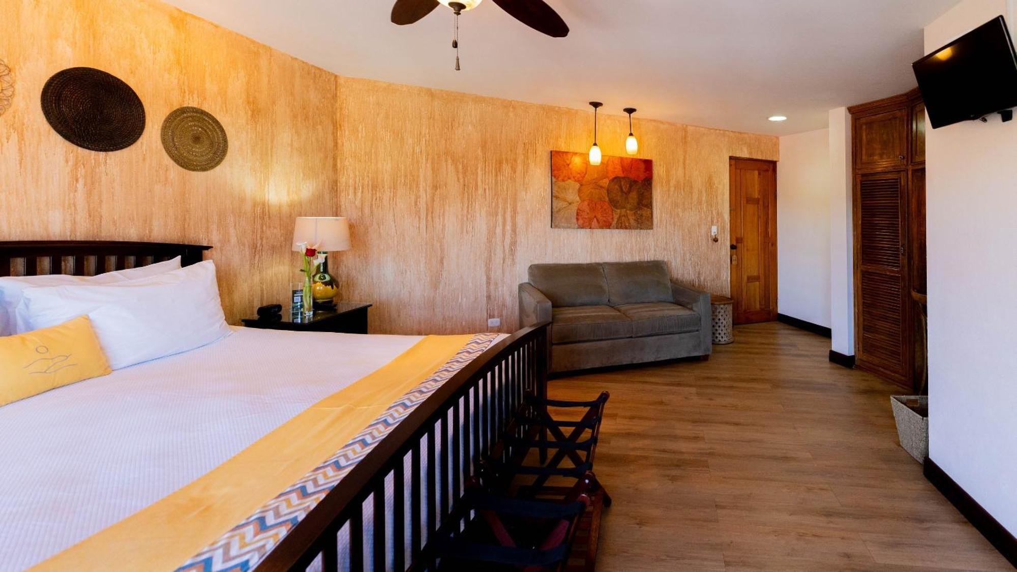 Buena Vista Chic Hotel Pilas Bilik gambar
