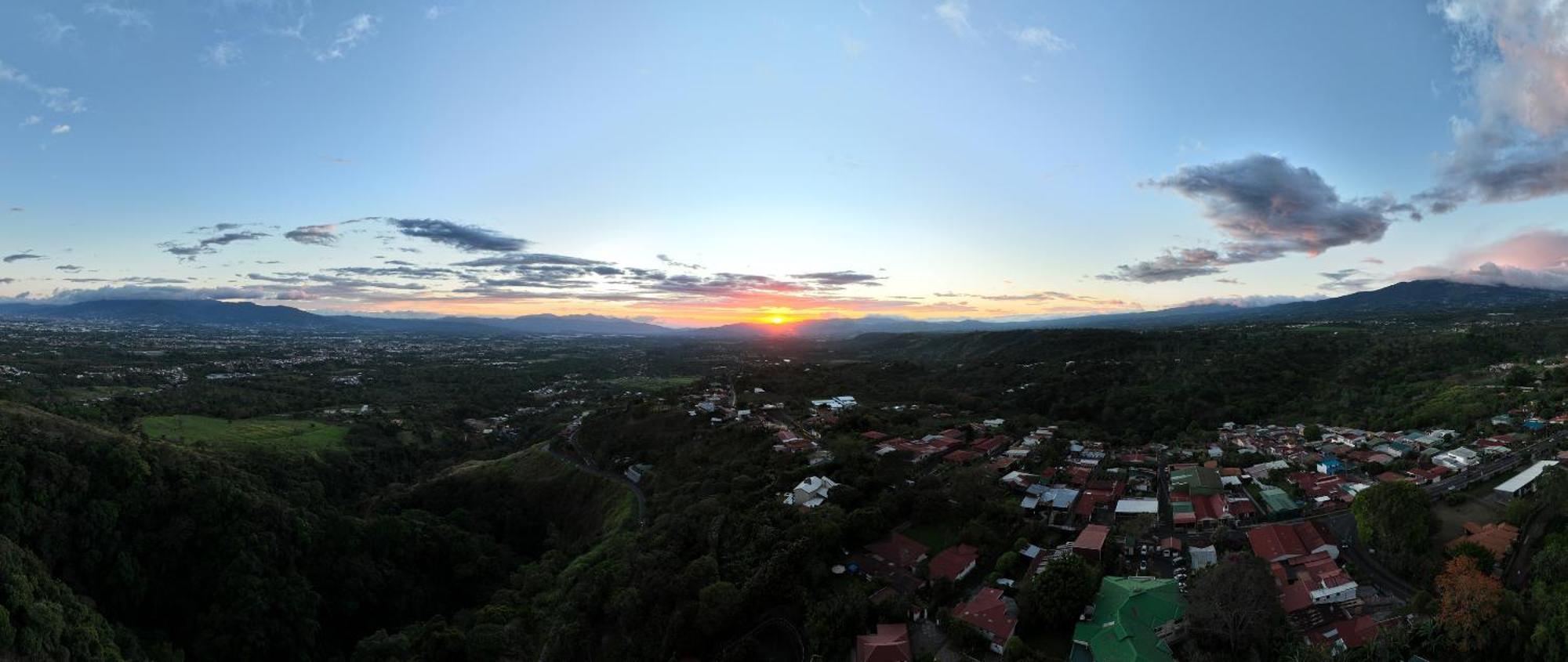 Buena Vista Chic Hotel Pilas Luaran gambar