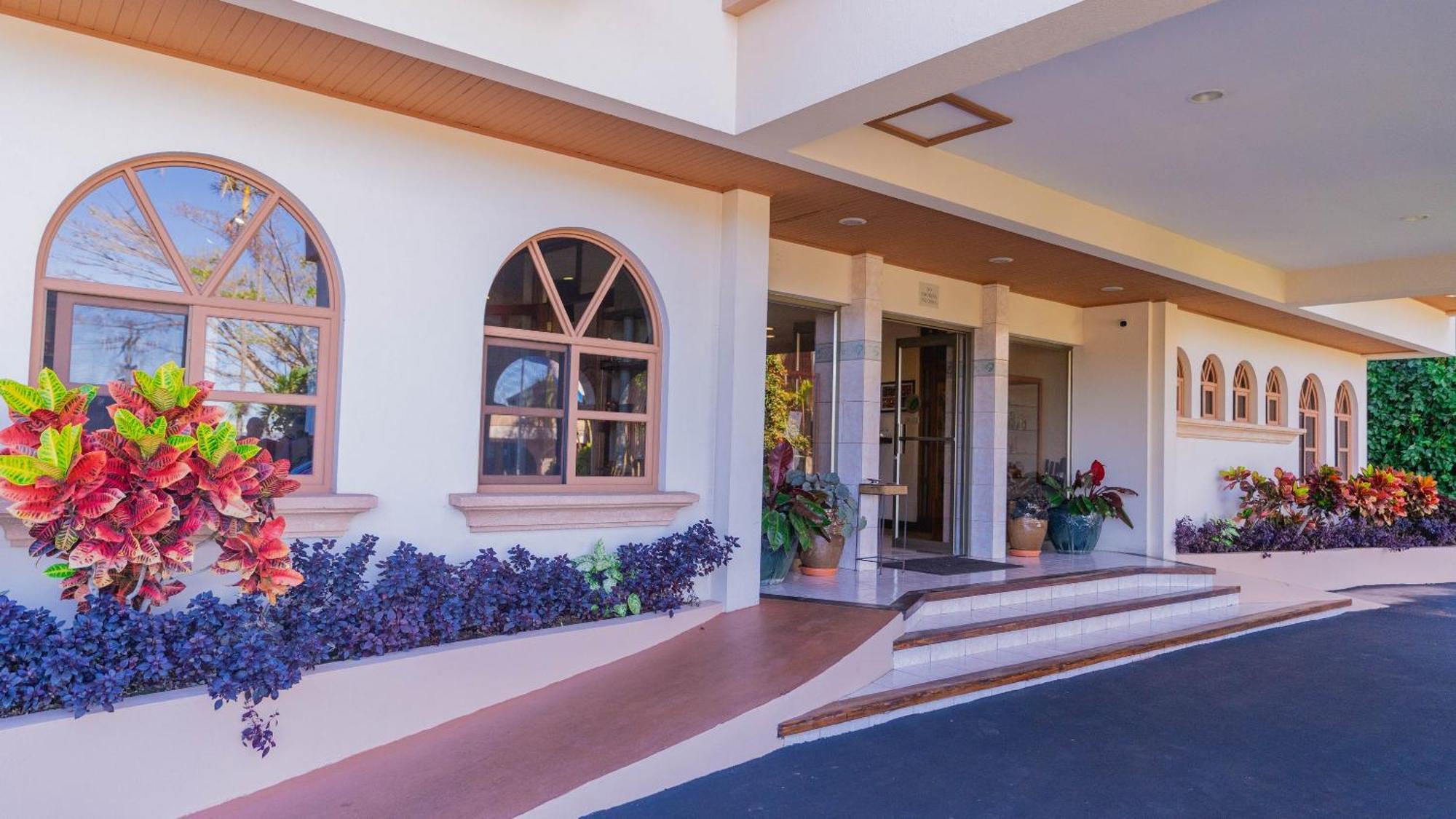 Buena Vista Chic Hotel Pilas Luaran gambar
